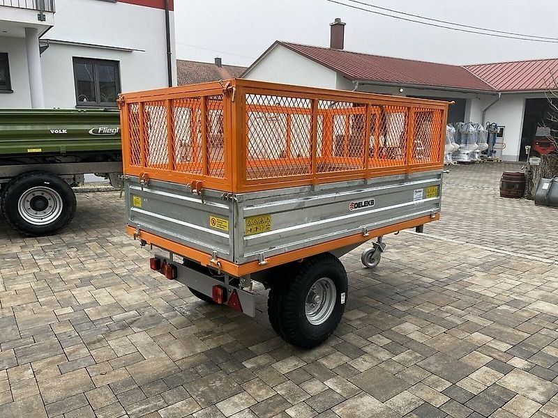 Deleks Dreiseiten Kippanhänger für Traktor, Wagen, Anhänger