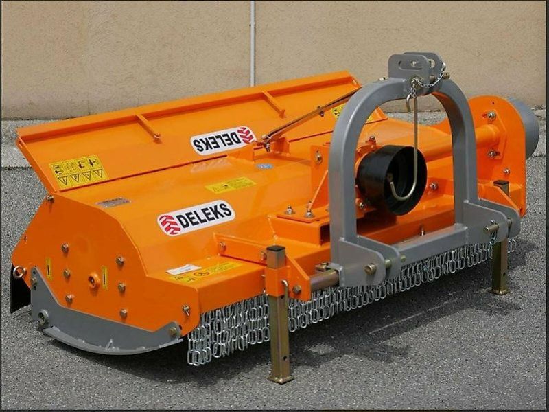 Deleks Tigre-200 Schlegel Seitenverstellbar Mähwerk