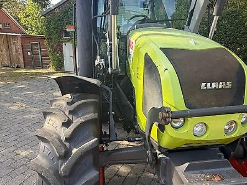 Claas Arion 410