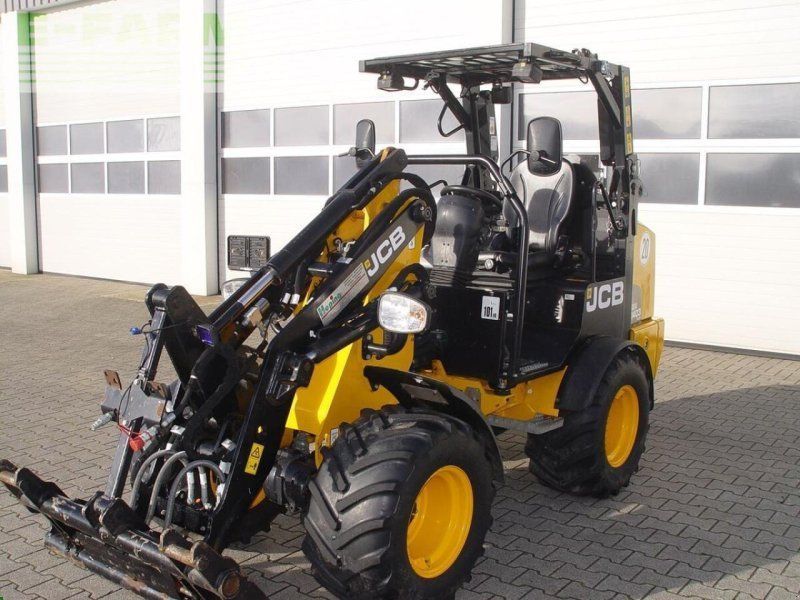 JCB 403 plus