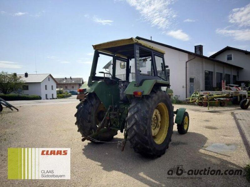 John Deere 2040