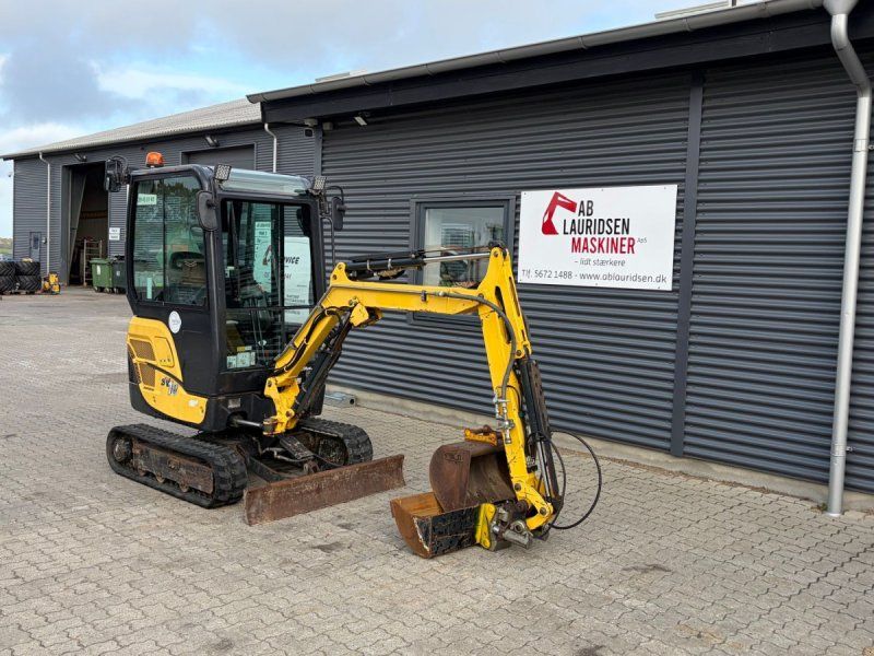 Yanmar SV18 Tiltman og 2 skovle