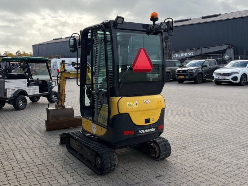 Yanmar SV18 Tiltman og 2 skovle