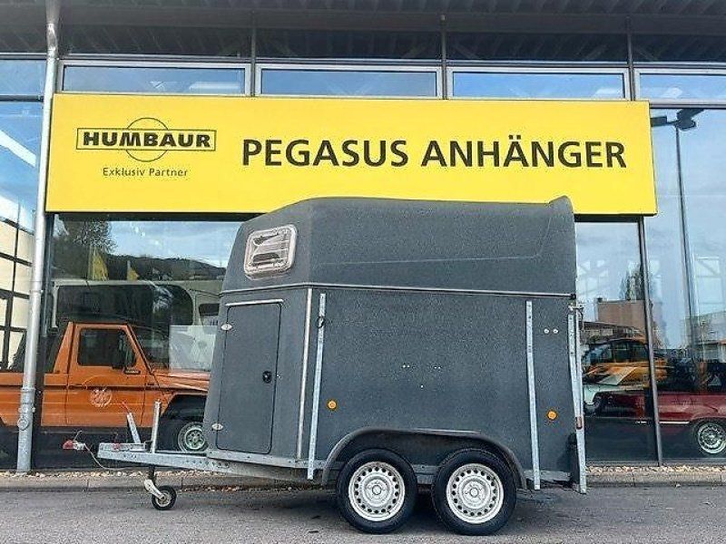 Reuter Domino 2 Pferde Vollpoly Sattelkammer 2t.