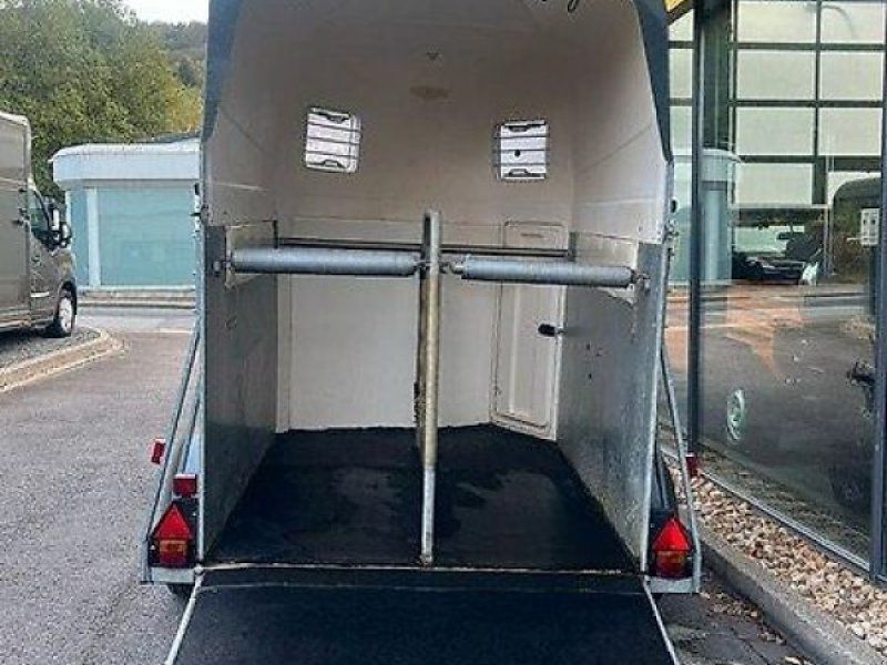 Reuter Domino 2 Pferde Vollpoly Sattelkammer 2t.