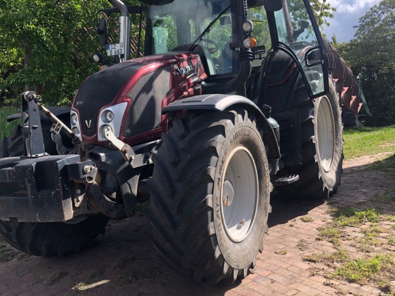 Valtra N 123