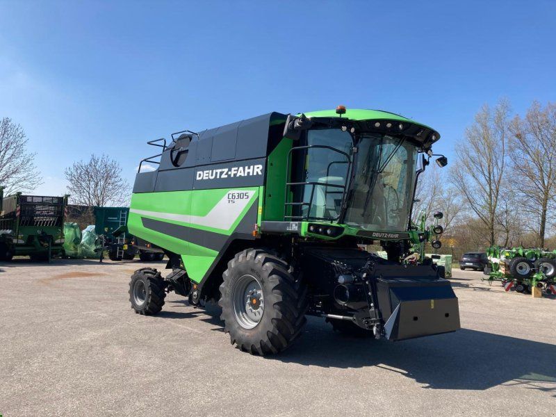 Deutz-Fahr C 6305 TS T5 mit Schneidwerk