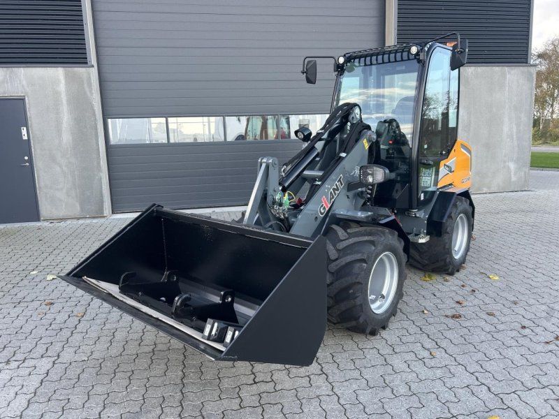 Giant G2700 HD