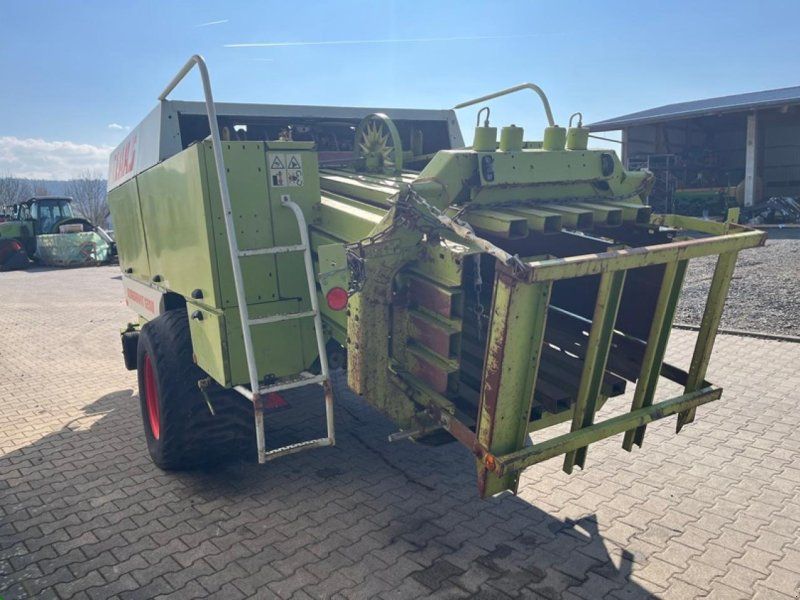 Claas Quadrant 1200