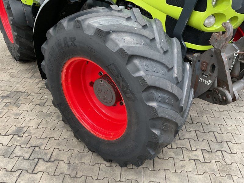 Claas Arion 630