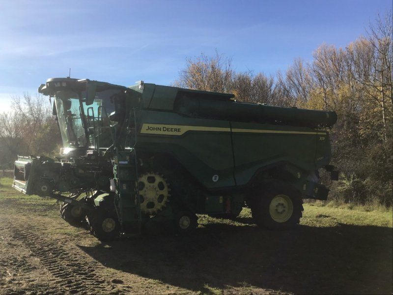 John Deere X9 1000