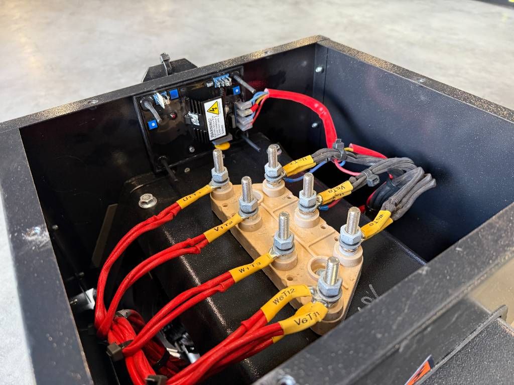 DPX CJ224E - 60 kVA Alternator - DPX-33904
