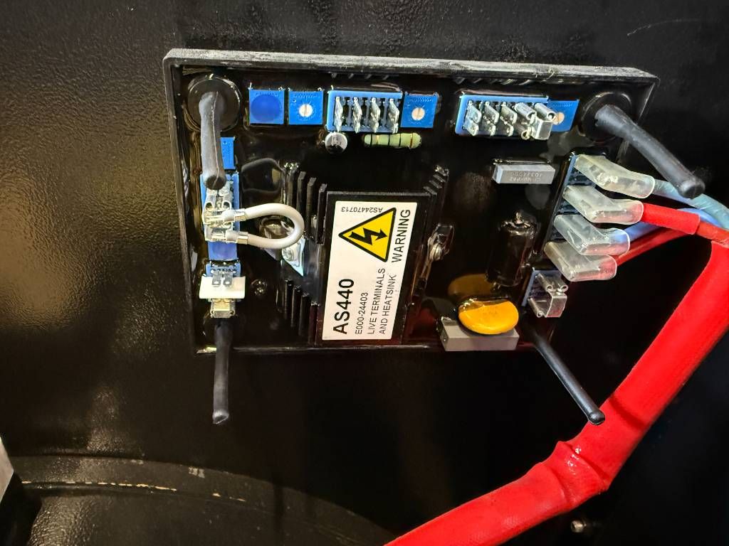 DPX CJ444ES - 325 kVA Alternator - DPX-33910