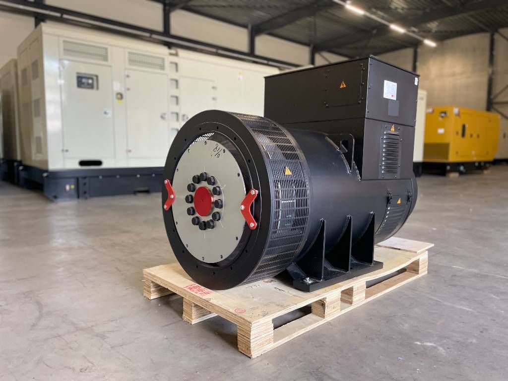 DPX CJ634B - 725 kVA Alternator - DPX-33914