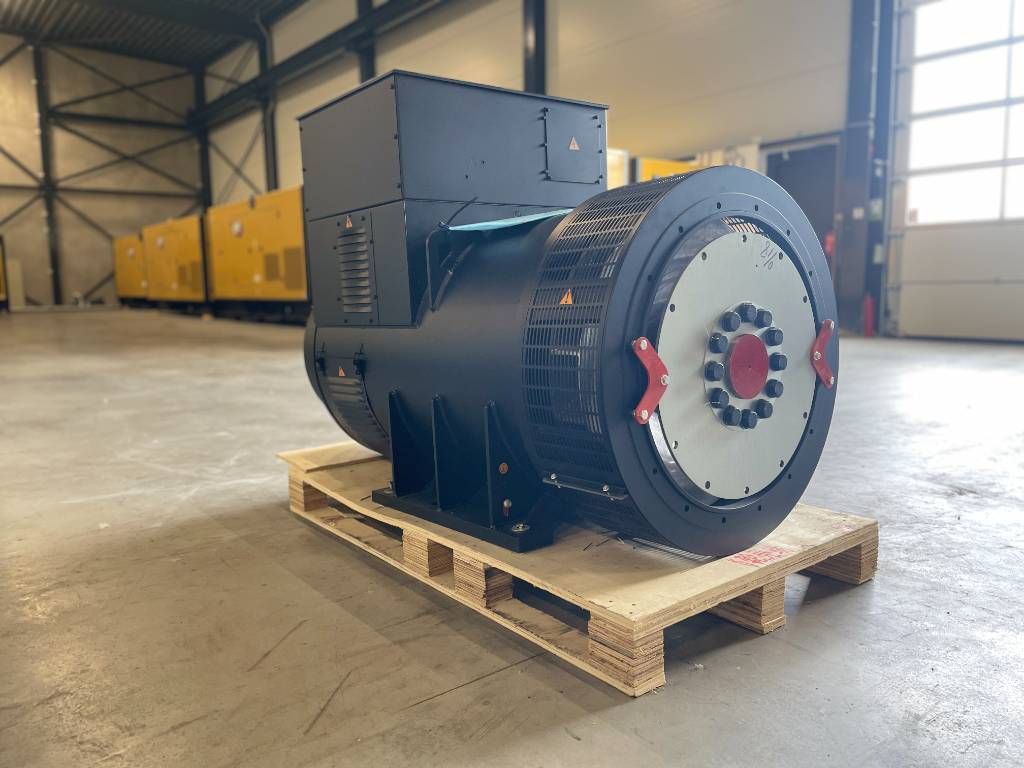 DPX CJ634B - 725 kVA Alternator - DPX-33914