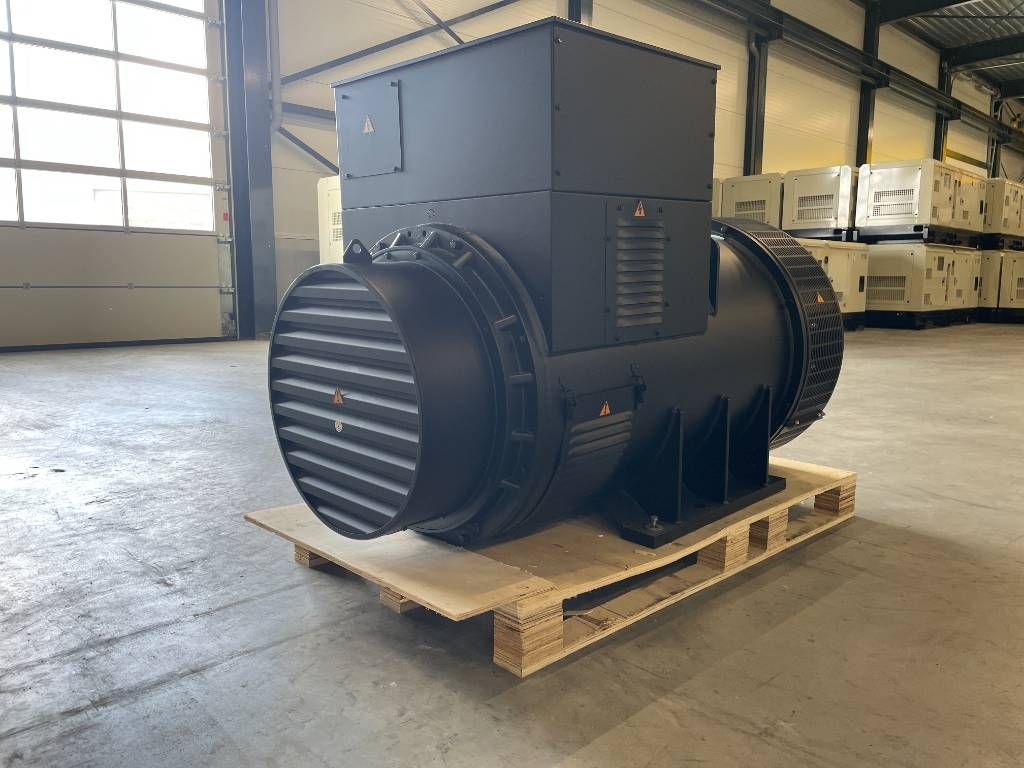 DPX CJ634B - 725 kVA Alternator - DPX-33914