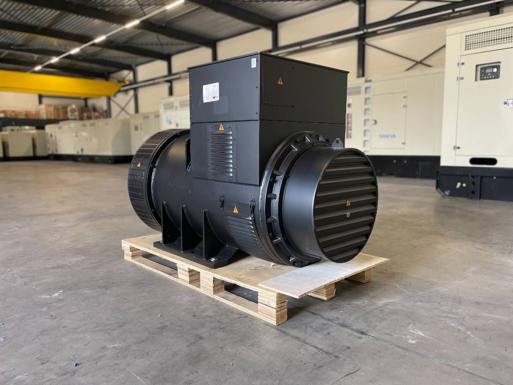 DPX CJ634E - 1000 kVA Alternator - DPX-33915