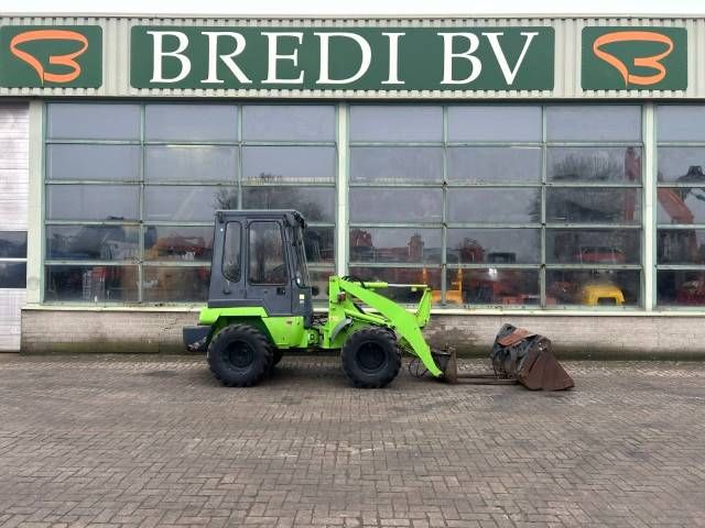 Kubota R 520 A