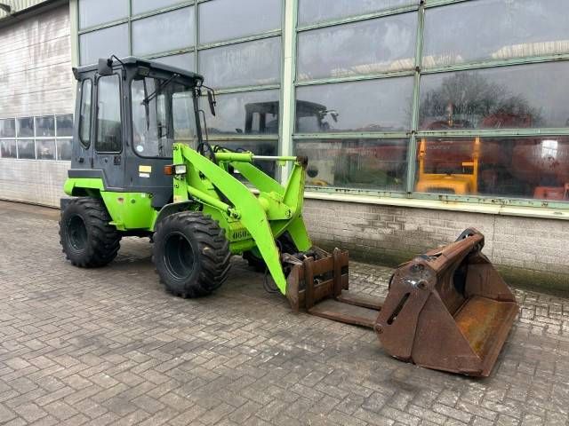 Kubota R 520 A