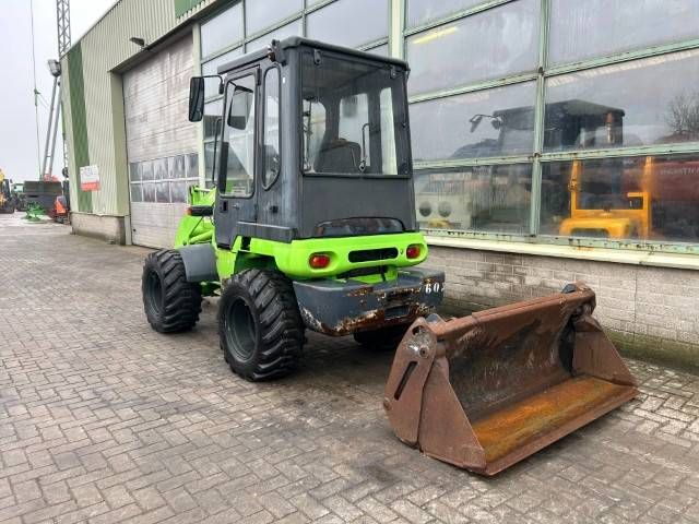 Kubota R 520 A