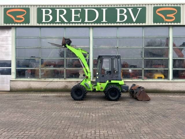 Kubota R 520 A