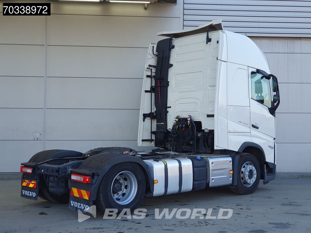 Volvo FH 500 4X2 XL 2x Tanks ACC