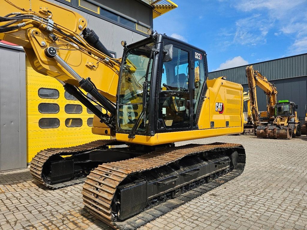 Caterpillar 323 WE1661