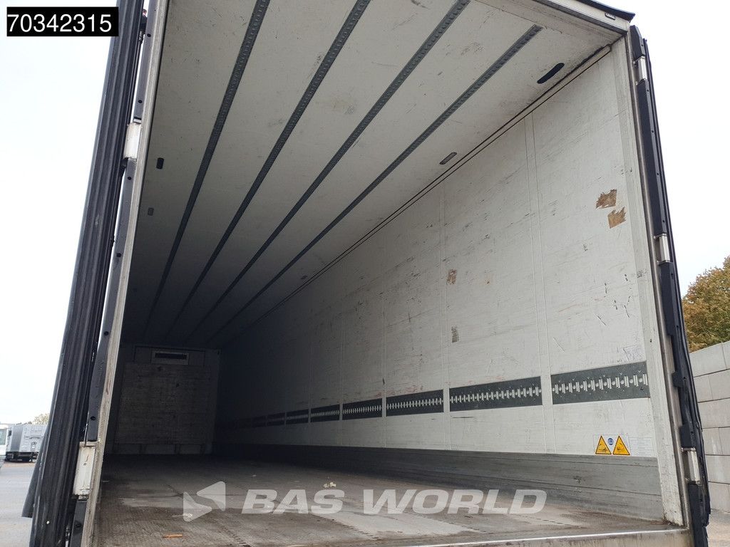 Schmitz SCB*S3B Lift Axle Tailgate 250x270cm