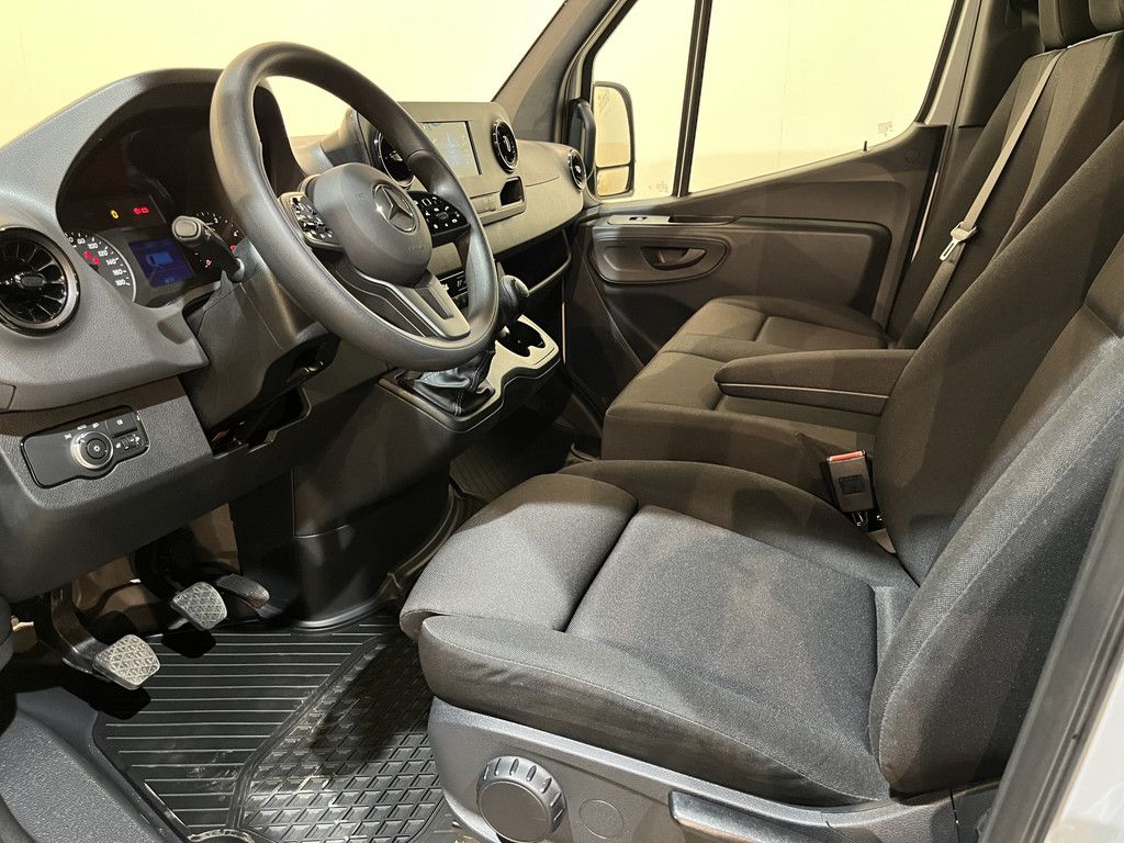 Mercedes-Benz Sprinter 317 CDI L3H2 RWD / Euro 6 / Airco / Cruise Control / CarPlay / Camera / 3-Zits / 12.000 KM !!