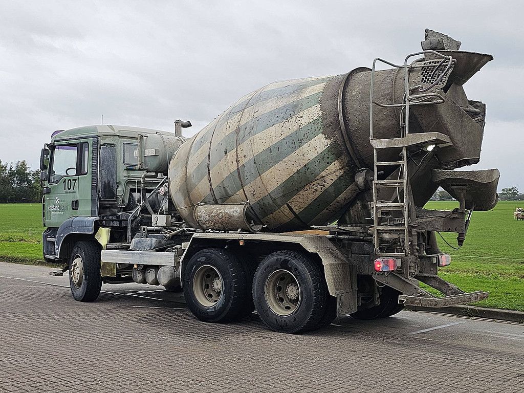 M.A.N. 26.320 TGS 7m3 liebherr