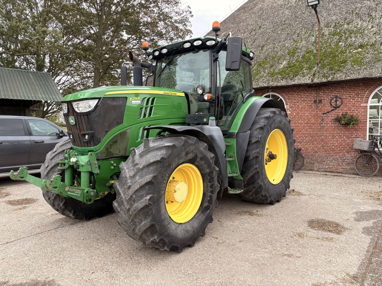 John deere 6215R