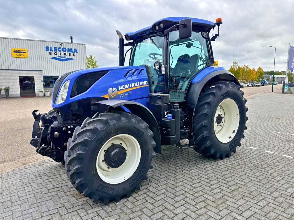New Holland T7.165S Range Command
