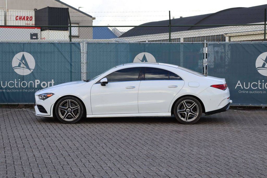 Passenger car Mercedes-Benz CLA 250 4MATIC Petrol 224 hp 2019
