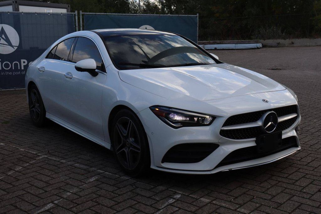 Passenger car Mercedes-Benz CLA 250 4MATIC Petrol 224 hp 2019