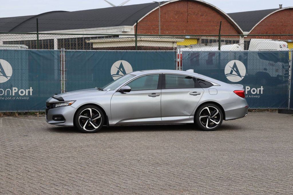 Passenger car Honda Accord Sport Petrol 195hp 2018