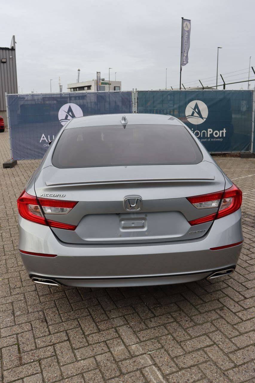 Passenger car Honda Accord Sport Petrol 195hp 2018