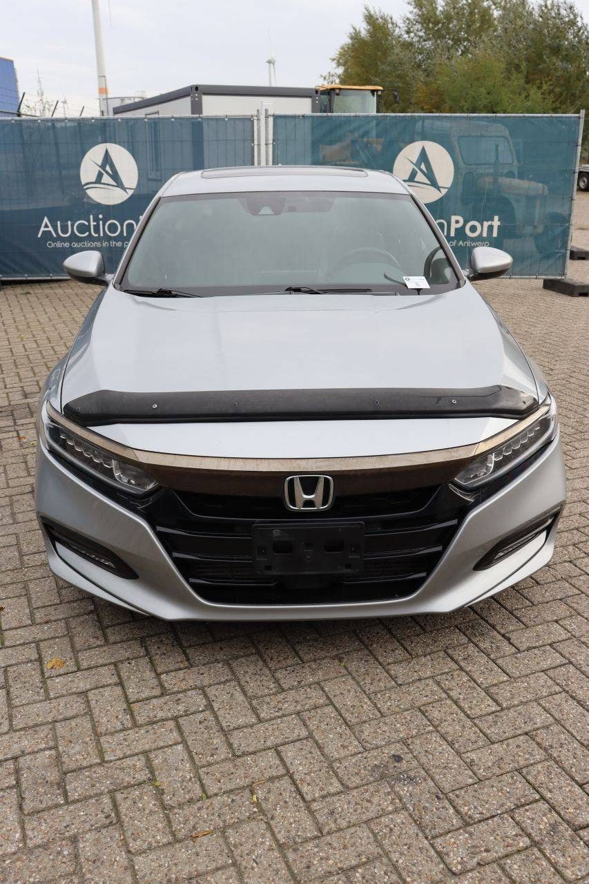 Passenger car Honda Accord Sport Petrol 195hp 2018