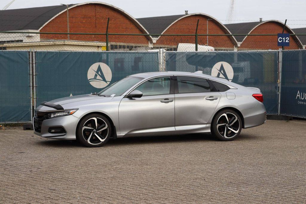 Passenger car Honda Accord Sport Petrol 195hp 2018