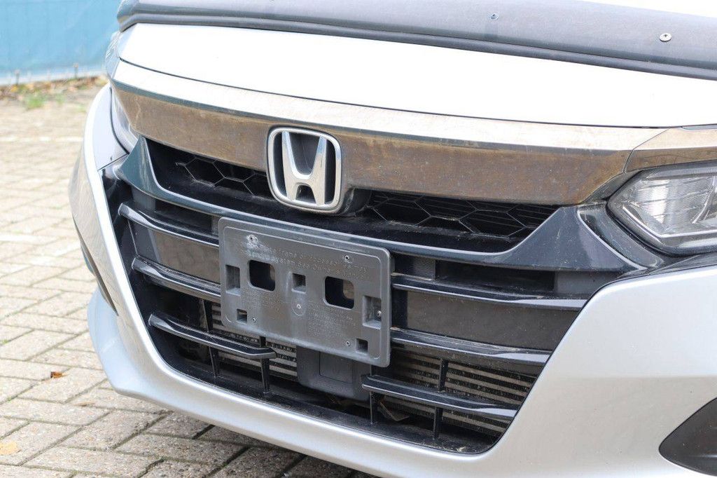 Passenger car Honda Accord Sport Petrol 195hp 2018