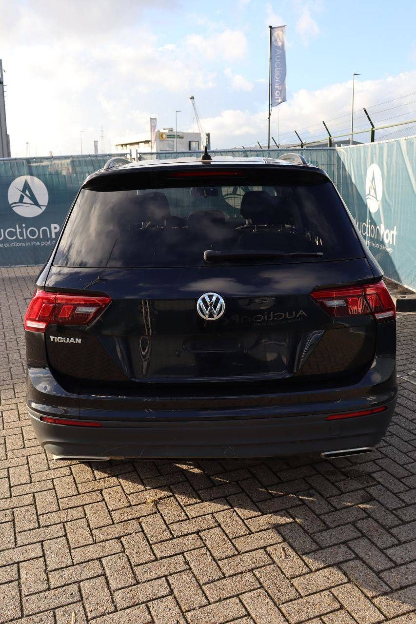 SUV Volkswagen Tiguan Benzin 186 PS 2021