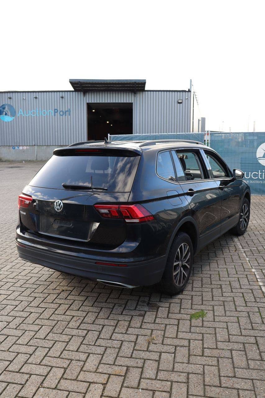 SUV Volkswagen Tiguan Benzin 186 PS 2021