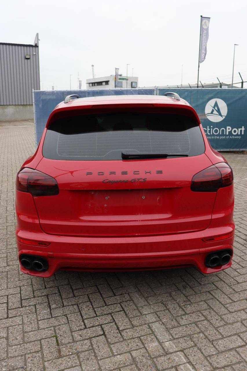 Pkw Porsche Cayenne GTS Benzin 440 PS 2016 (Margin)