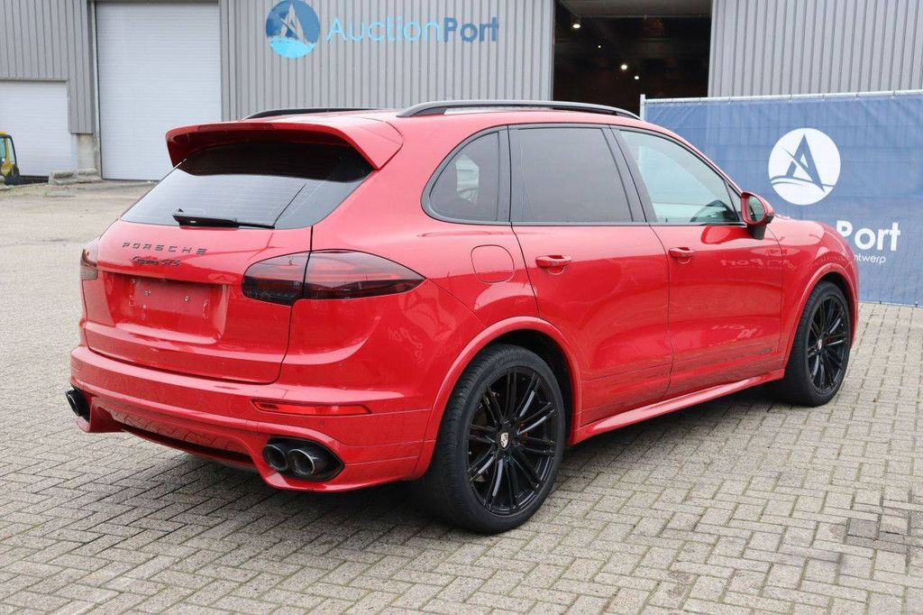 Pkw Porsche Cayenne GTS Benzin 440 PS 2016 (Margin)