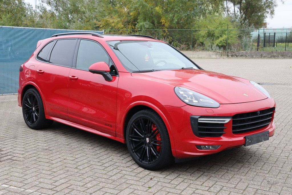 Pkw Porsche Cayenne GTS Benzin 440 PS 2016 (Margin)