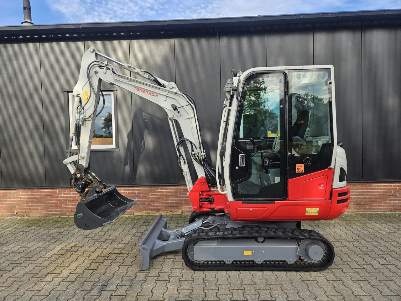 Takeuchi TB230
