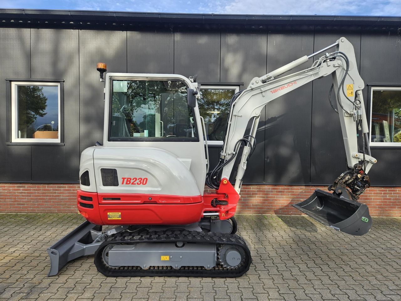 Takeuchi TB230