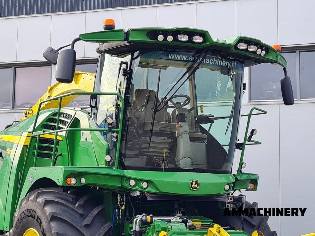 John Deere 8400i
