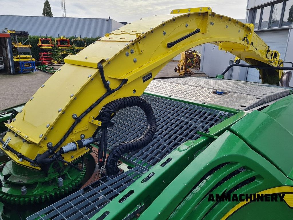 John Deere 8400i