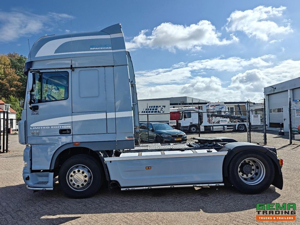 DAF FT XF105.460 4x2 SuperSpaceCab Euro5 - Air conditioning - Skirts - SmartTacho V2