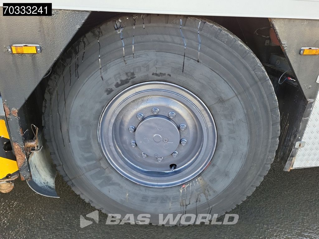 Liebherr LTM1030-2